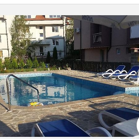 Dimitrov Apartments Burgas Екстер'єр фото