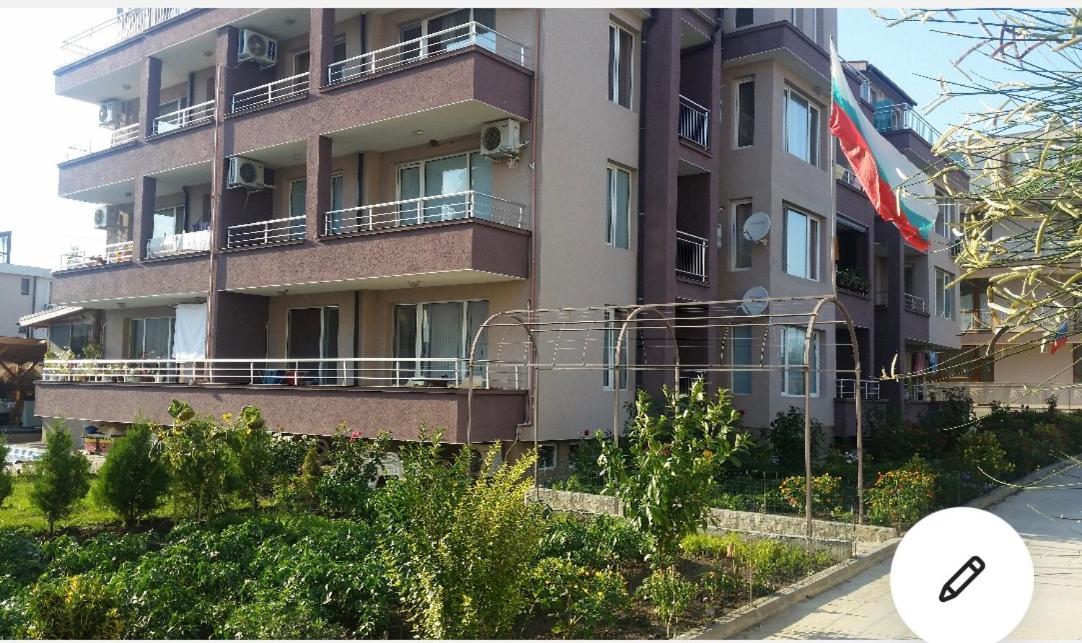 Dimitrov Apartments Burgas Екстер'єр фото