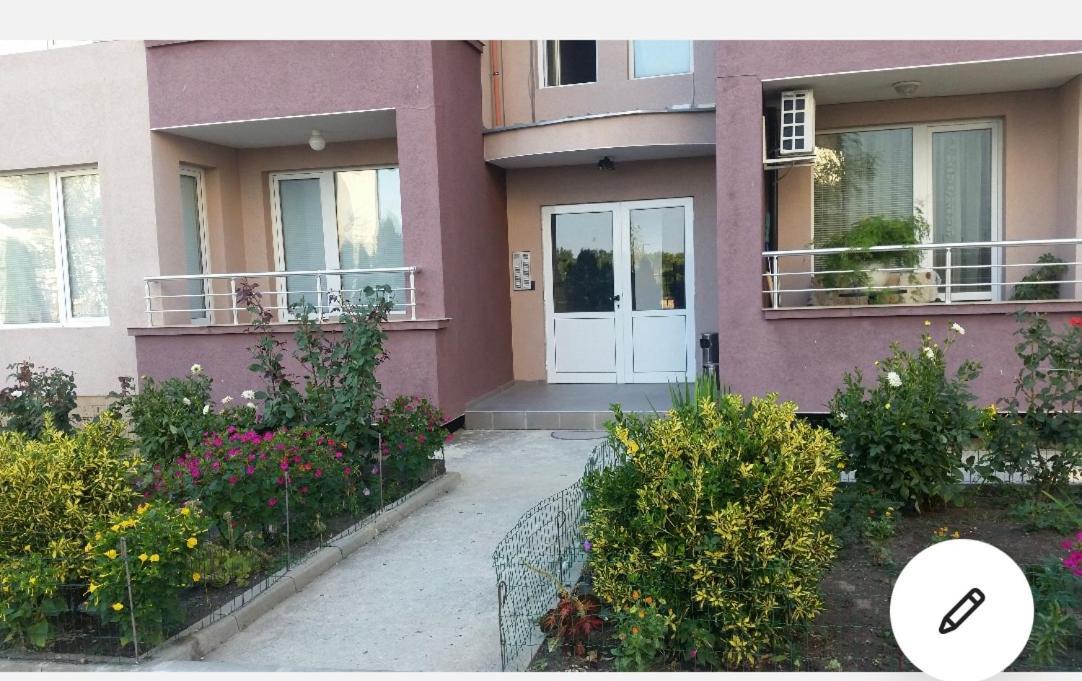 Dimitrov Apartments Burgas Екстер'єр фото