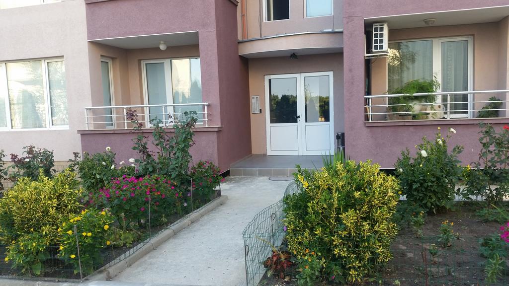 Dimitrov Apartments Burgas Екстер'єр фото