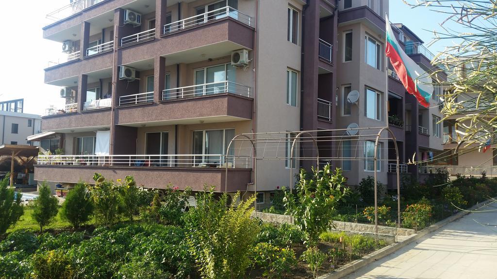 Dimitrov Apartments Burgas Екстер'єр фото