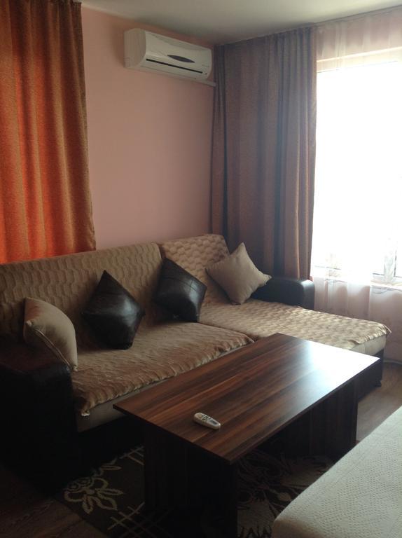 Dimitrov Apartments Burgas Екстер'єр фото